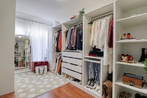 Study/Dressing Room- click for photo gallery